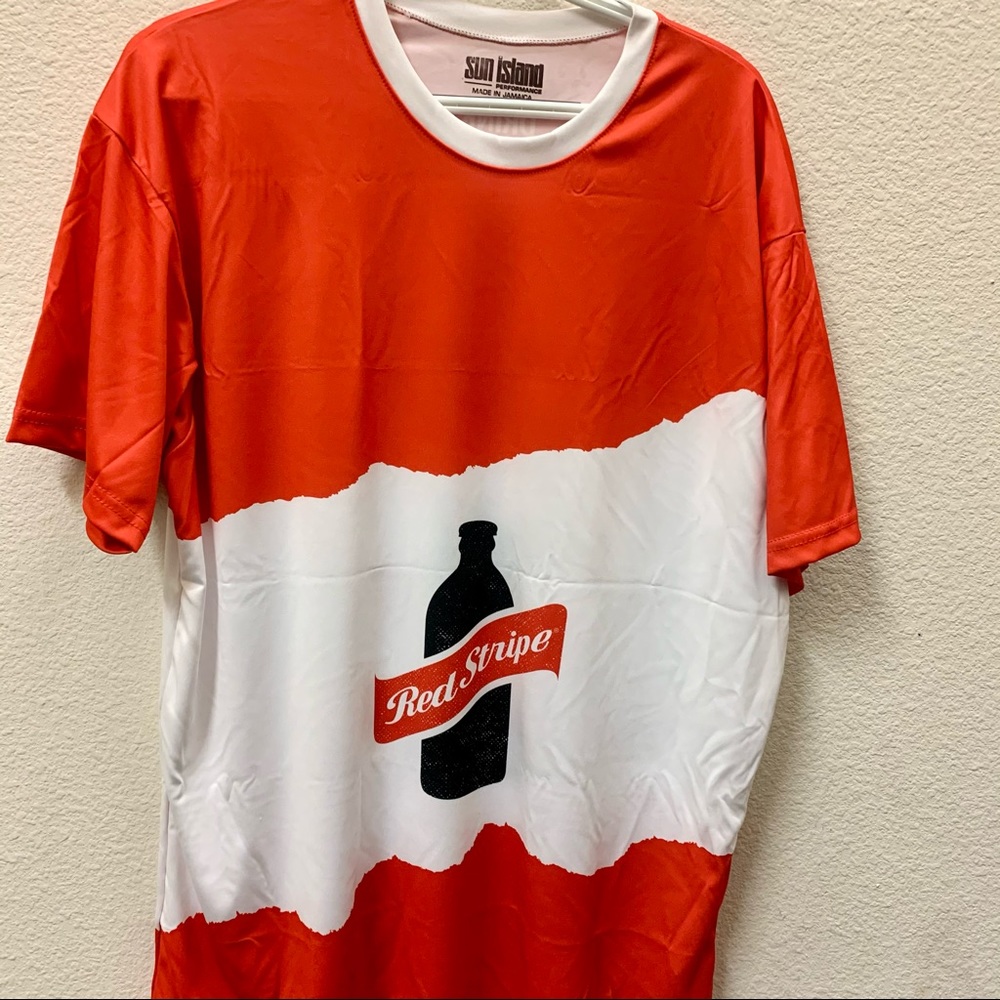 ⭐️3/$15 Original Jamaica Red Stripe Shirt Size Large